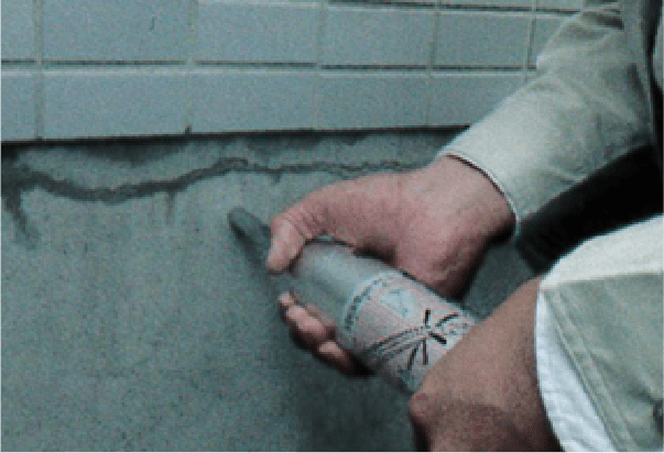 基礎のひび割れ補強